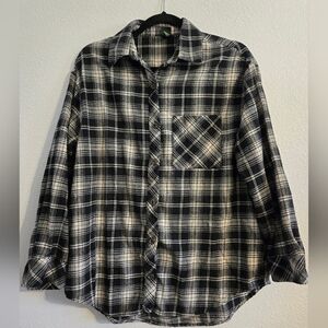 Wild Fable Button Up Shirt Womens Small Black Plaid Flannel Long Sleeve Pockets
